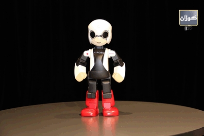 رۆبۆتێكی منداڵانەی هەستیار بە رەنگەكان